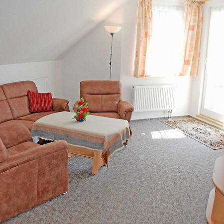 Ferienwohnung Schwalbennest Баабе Екстериор снимка